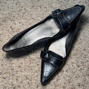 Joan & David Circa comfort 365 Black Leather Kitten Heel